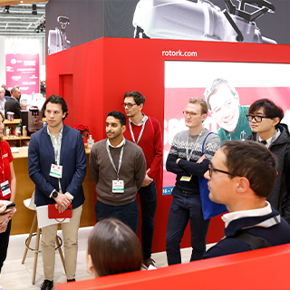 Participants at the Young Engineer Program enjoying presentations during a tour of the Expo (Photo: Messe D&uuml;sseldorf / ctillmann)